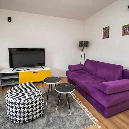 Apartament Bright And Colorful 1bdr In The Center Sarajewo