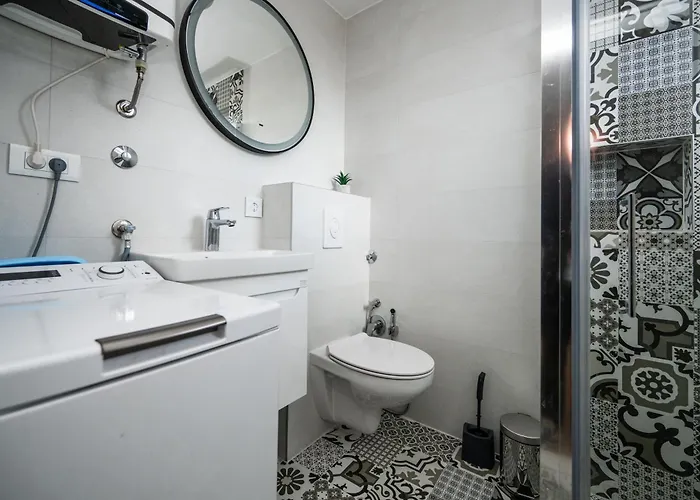 Bright And Colorful 1bdr In The Center * Sarajewo