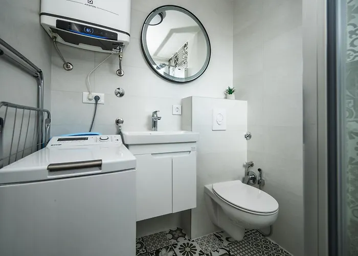 Bright And Colorful 1bdr In The Center Apartament Sarajewo