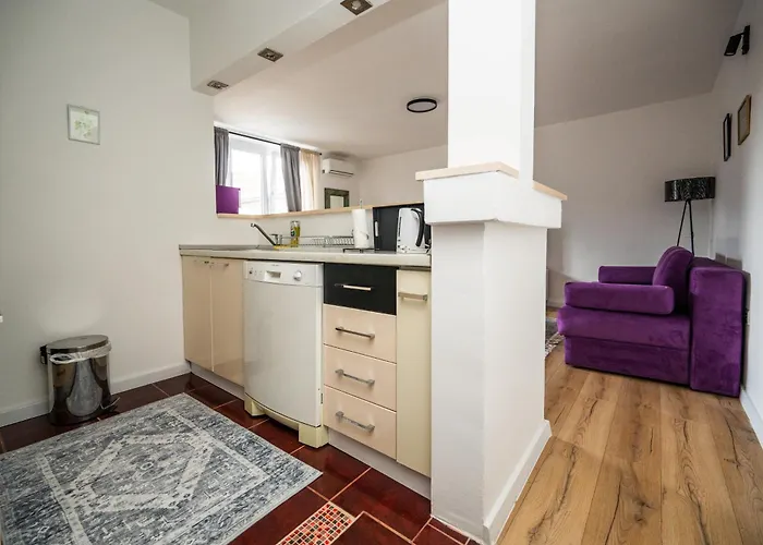 Bright And Colorful 1bdr In The Center Apartament